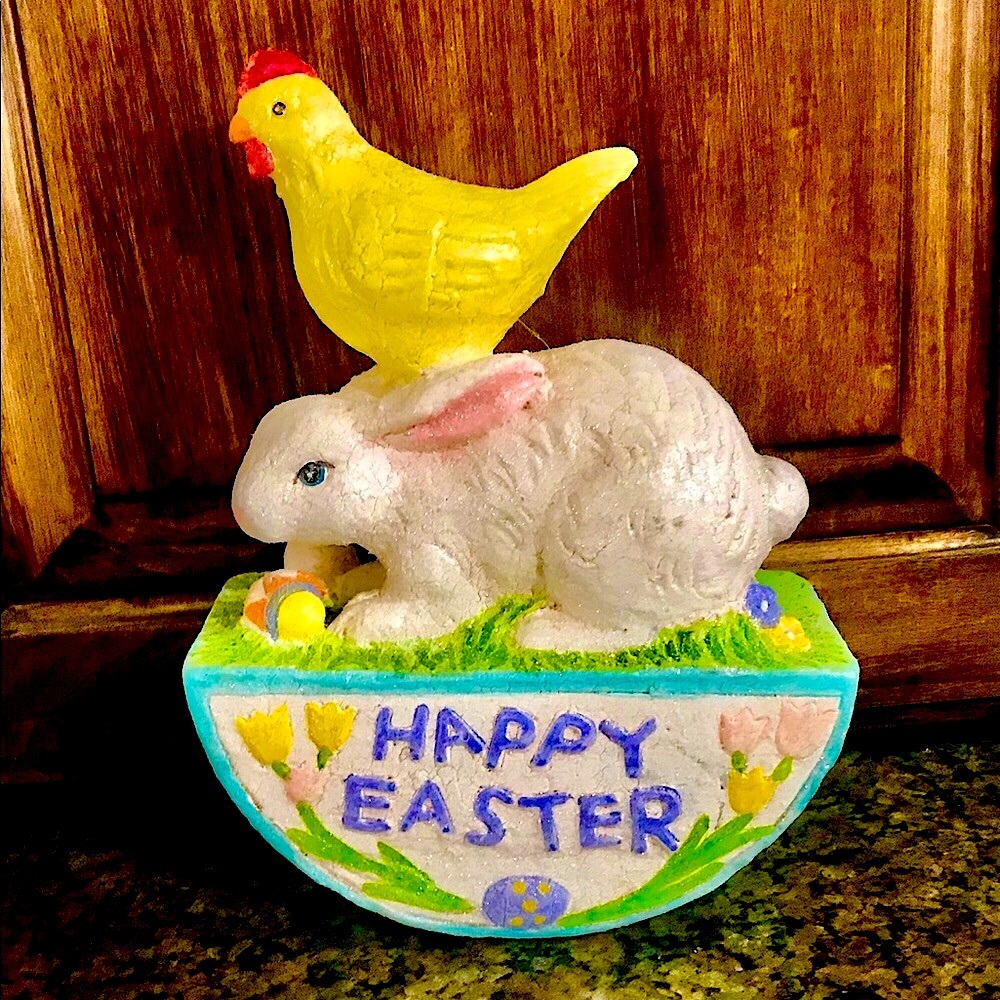 In Box Easter Bunny Chick Decoration